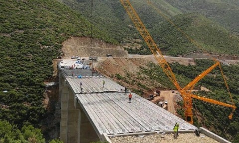 Lidhet edhe ura e fundit e bypassit te Vlores: Ja kur behet e kalueshme
